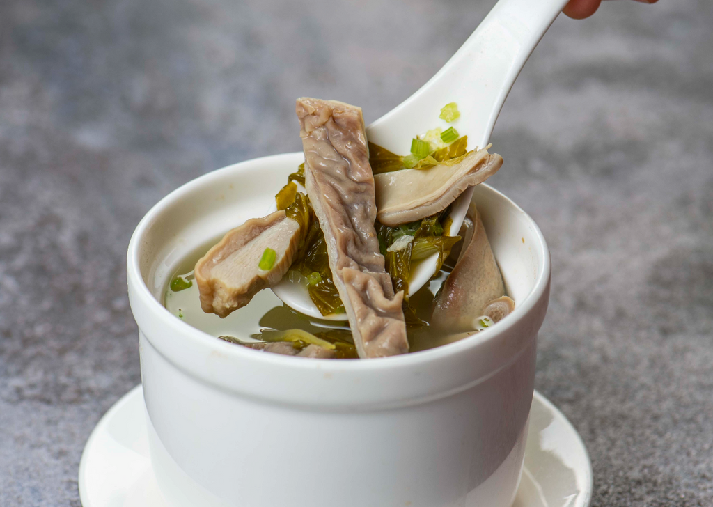 White Pepper Pork Stomach Pickles Soup 酸菜猪肚汤
